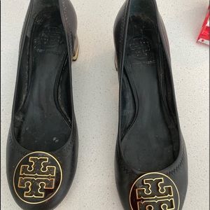 Tory Burch  Black pumps with gold trim 6.5